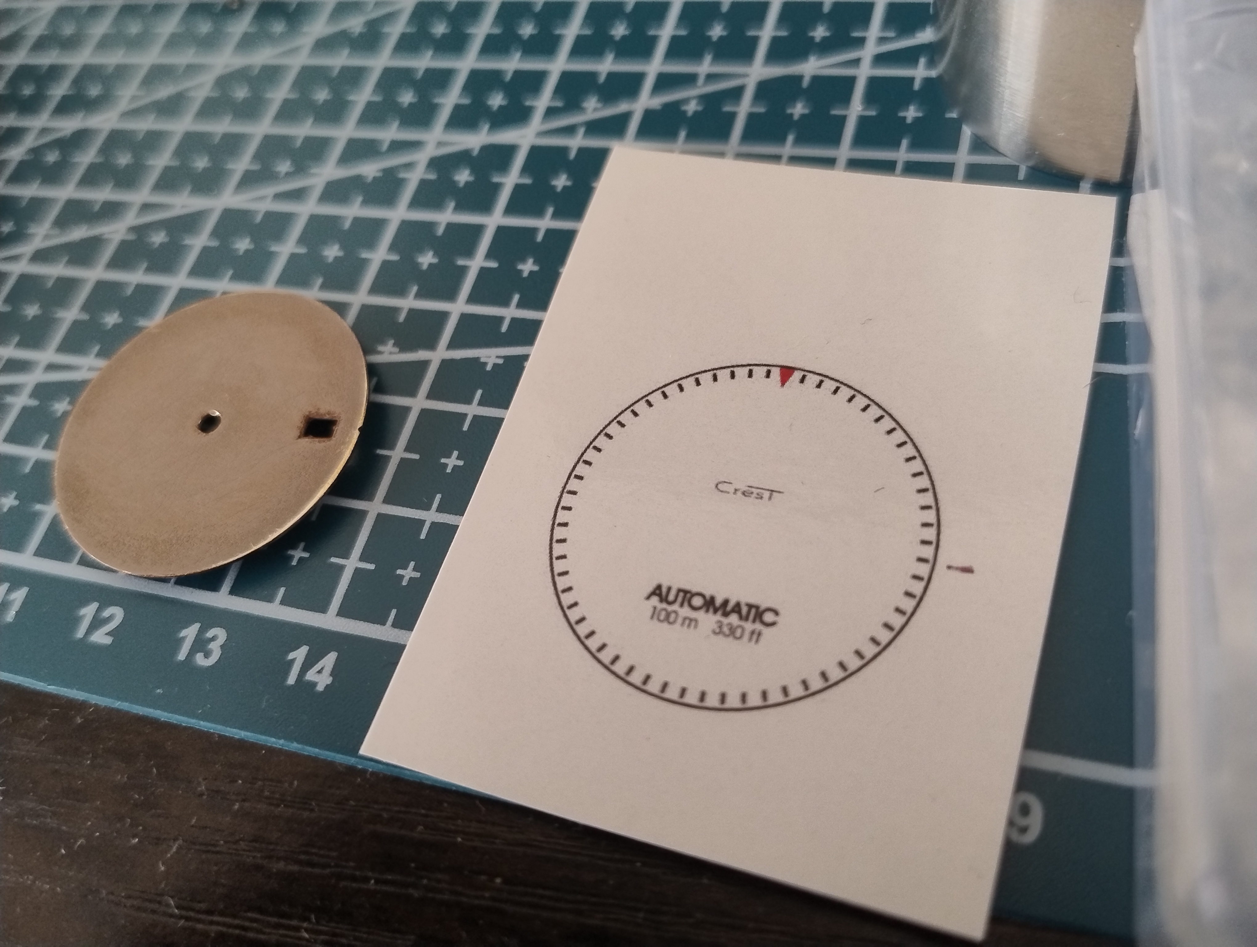 Crest Watch